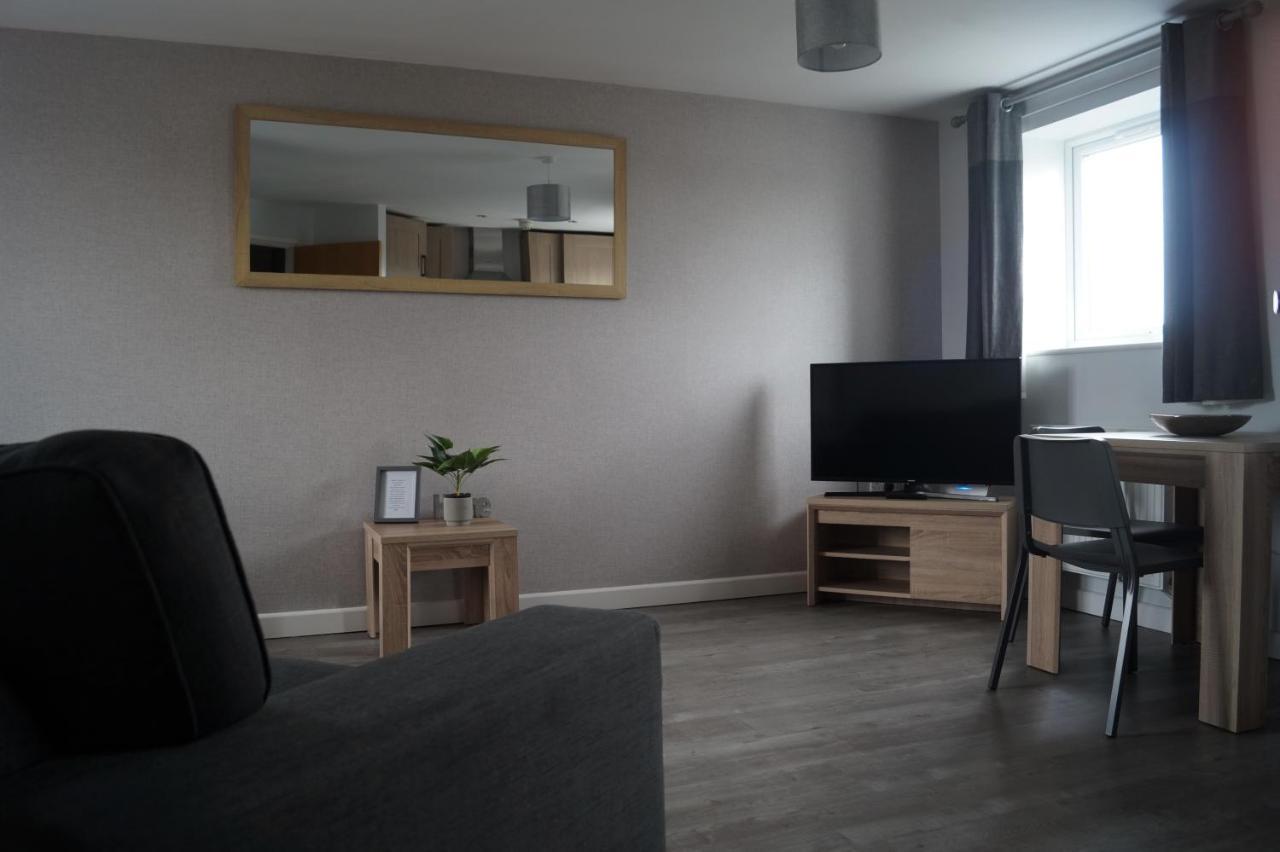 Chapel Court Apartments Cannock Bagian luar foto