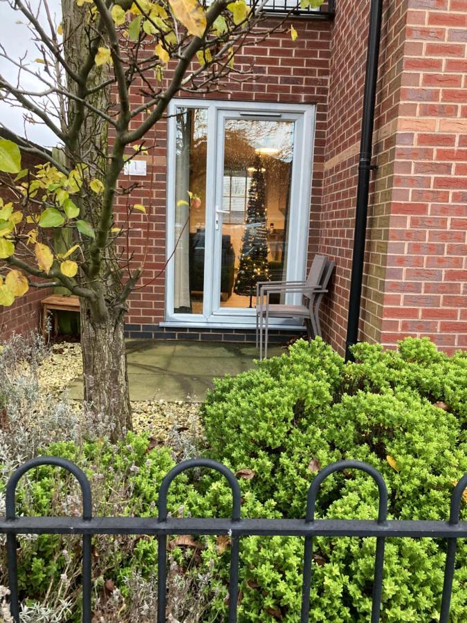 Chapel Court Apartments Cannock Bagian luar foto