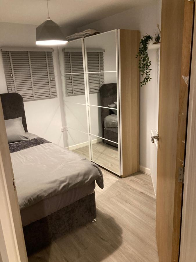Chapel Court Apartments Cannock Bagian luar foto