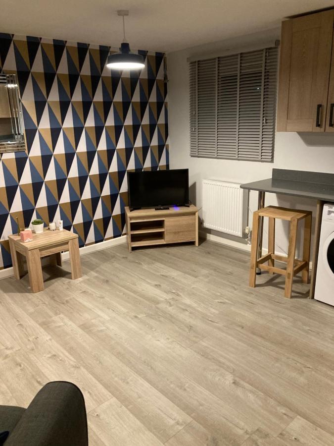 Chapel Court Apartments Cannock Bagian luar foto