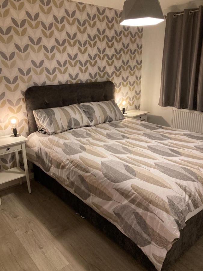Chapel Court Apartments Cannock Bagian luar foto