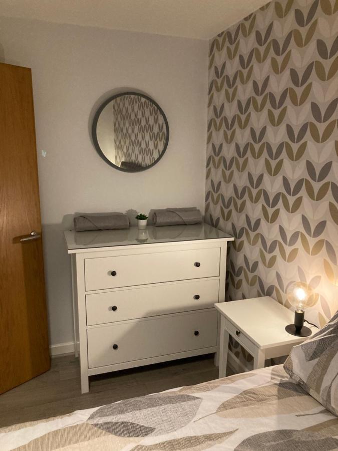 Chapel Court Apartments Cannock Bagian luar foto