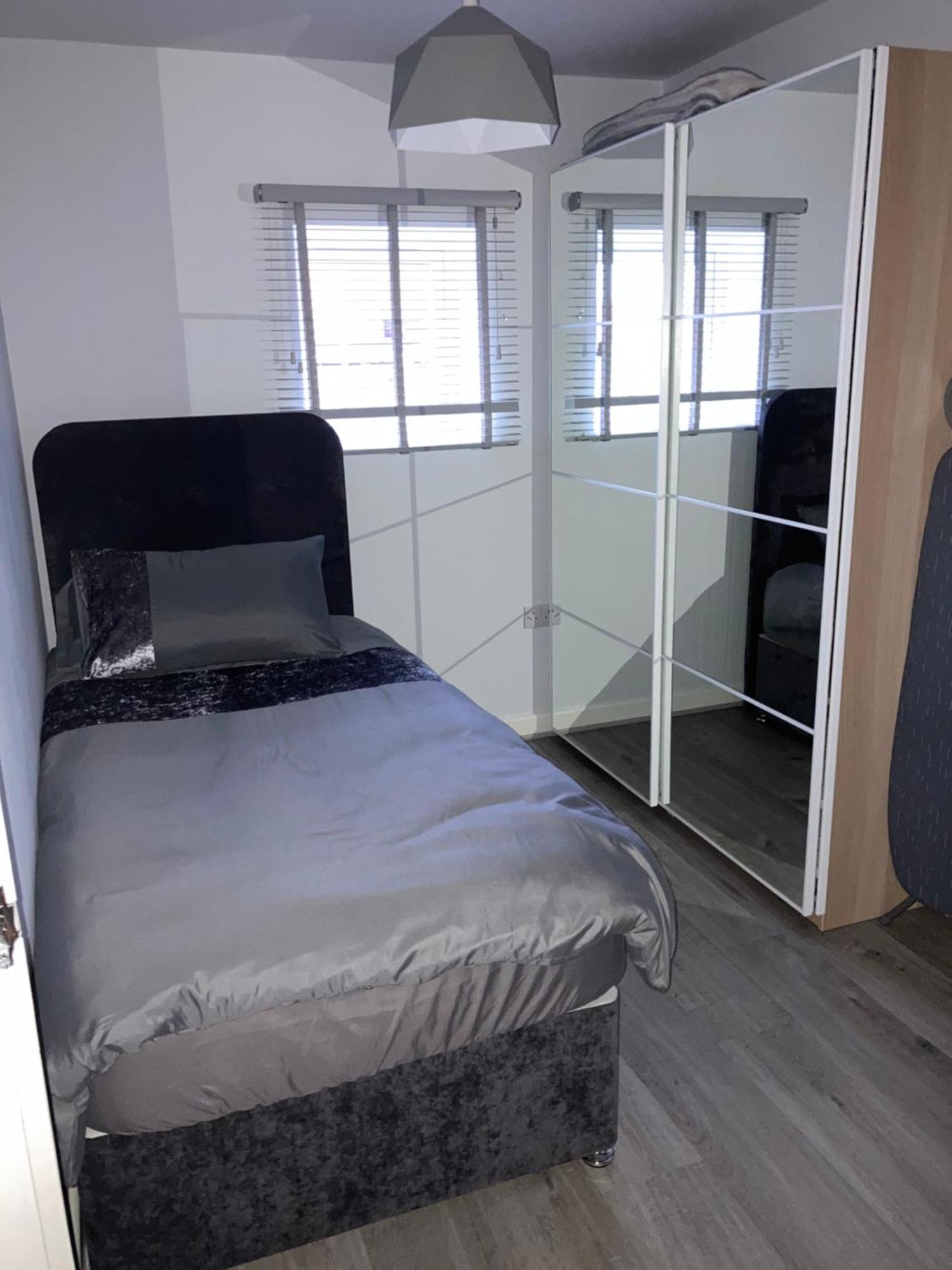 Chapel Court Apartments Cannock Bagian luar foto