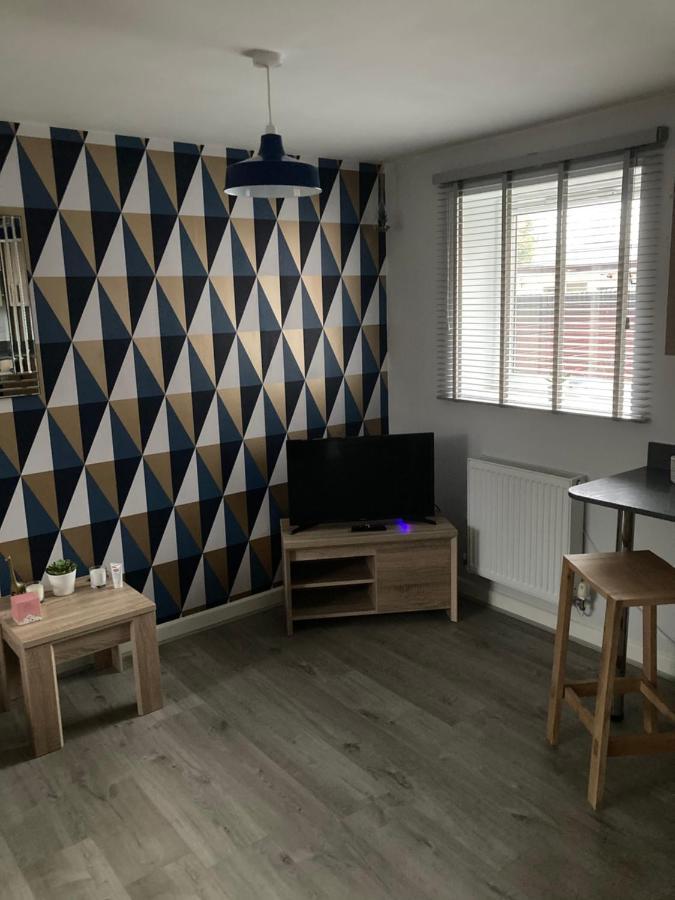 Chapel Court Apartments Cannock Bagian luar foto