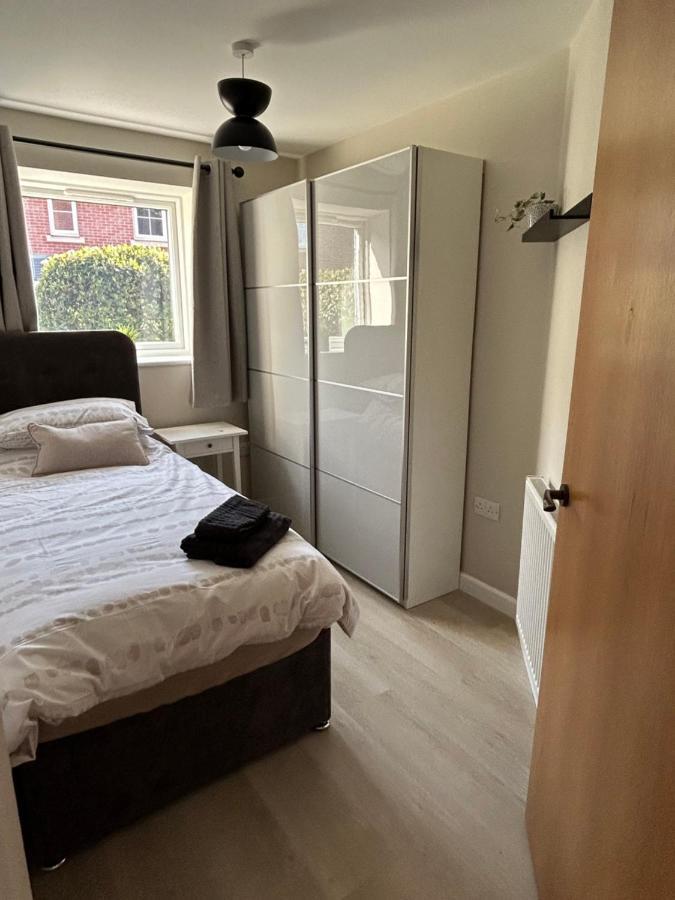 Chapel Court Apartments Cannock Bagian luar foto